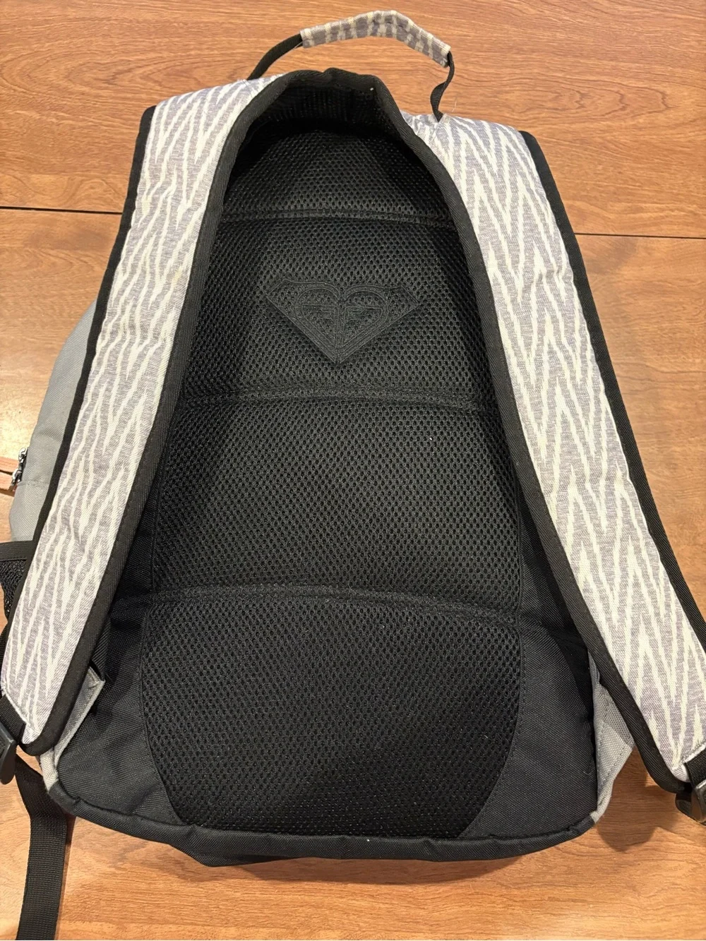 Roxy Women’s Cool Breeze Backpack with Ikat Chevron in Gray with Pink Detail